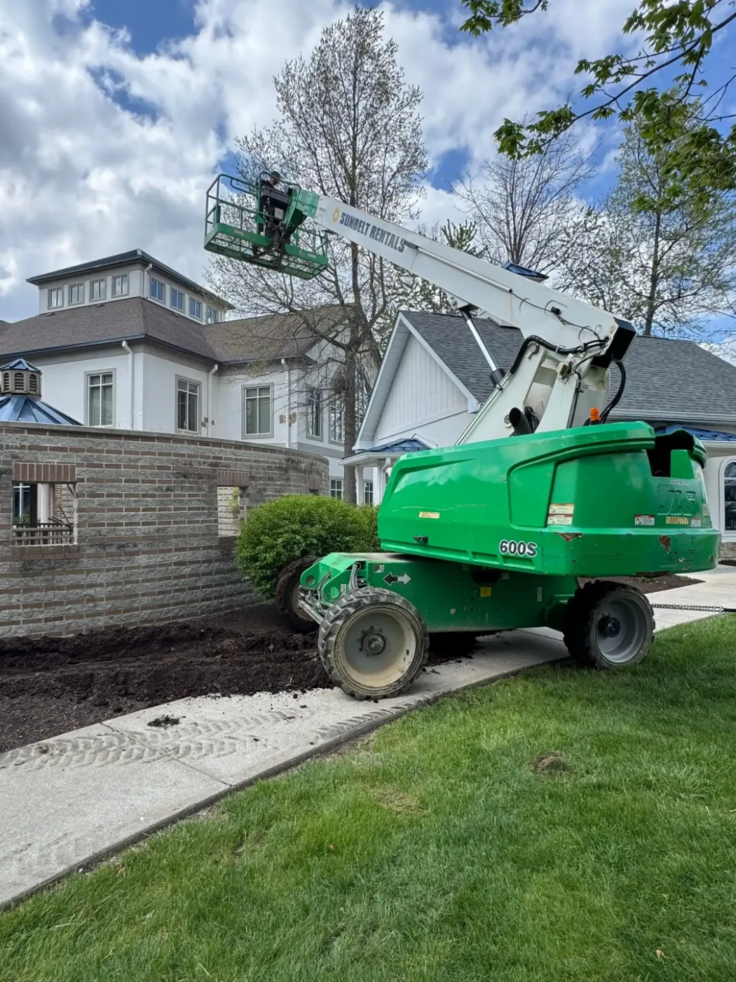 Manufacturer-certified roof installation in Spiceland